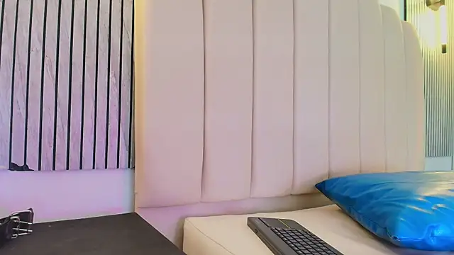 lian_cameron's live cam