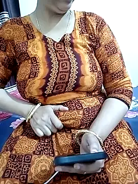 Miss-Akhi5500 webcam