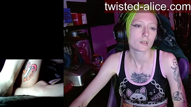 Twisted_Alice live sex cam