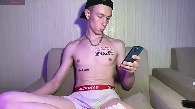 Travis_Gracile webcam