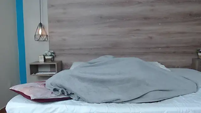 Lili_Lavander webcam