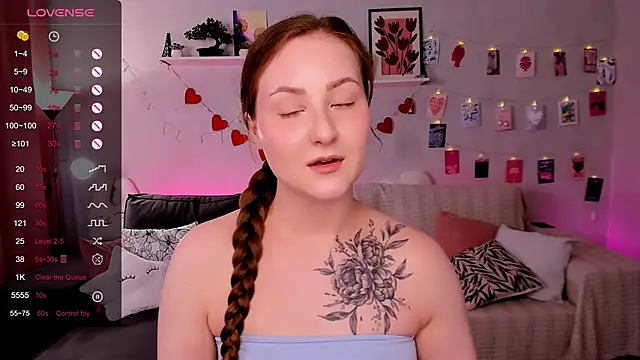 velvet_cherry_ webcam