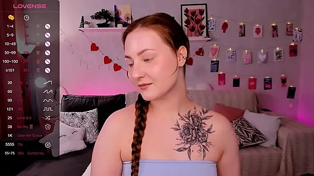 velvet_cherry_ webcam