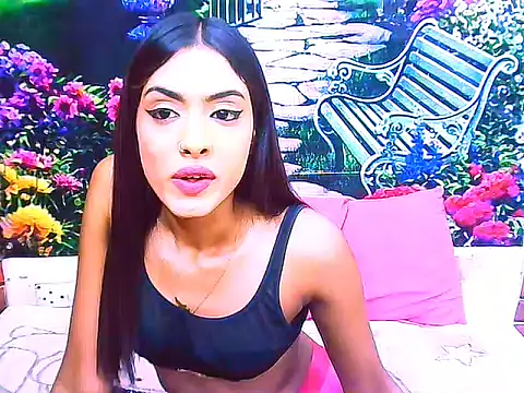 IndianPretty14u2Luv webcam