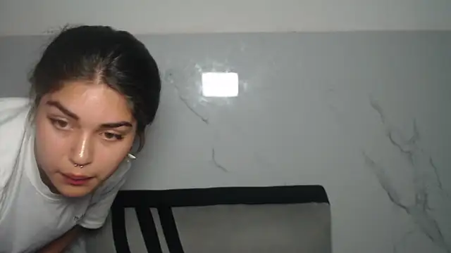 melodyphillips_2_ - Melodyphillips_2_'s free webcam - UK Sex Cams