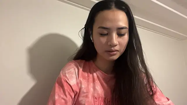 NorikoMcirvin webcam