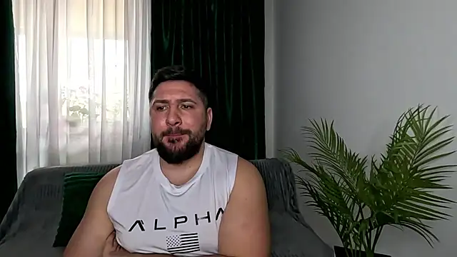 Gold_Alpha_Boy webcam