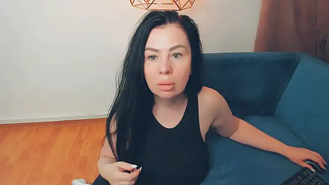 BrilliantGirll webcam