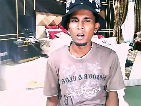 IndianThuggin webcam