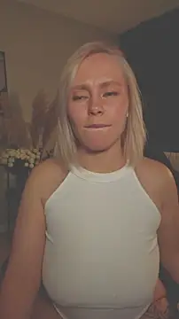 charming_daphny - Charming_Daphny's free webcam - UK Sex Cams