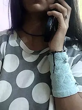 Jyoti-Love-143 webcam