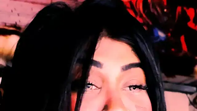 indian_dreamgirl webcam