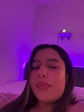 Lusty_Lunaa from StripChat is Freechat