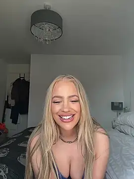 Webcam Model (Alexiahaven)  is live.Free join now!