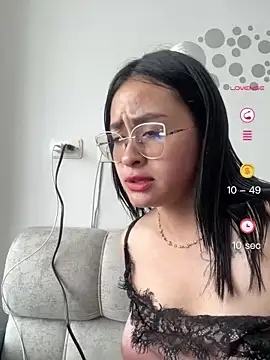 Webcam Model (Anni_Rose)  is live.Free join now!