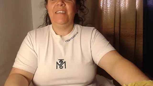 agathamiller01 webcam