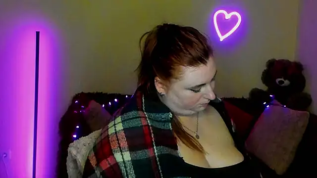 Alicia_love00 webcam