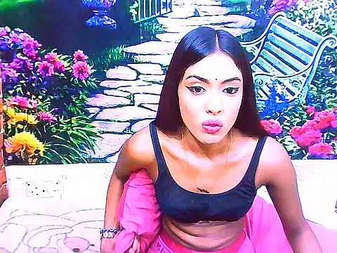 IndianPretty14u2Luv webcam