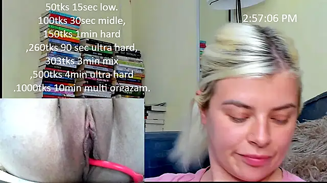 queenofthenighttt webcam