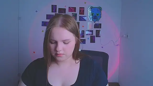 Kitty_Mia_Kitty webcam