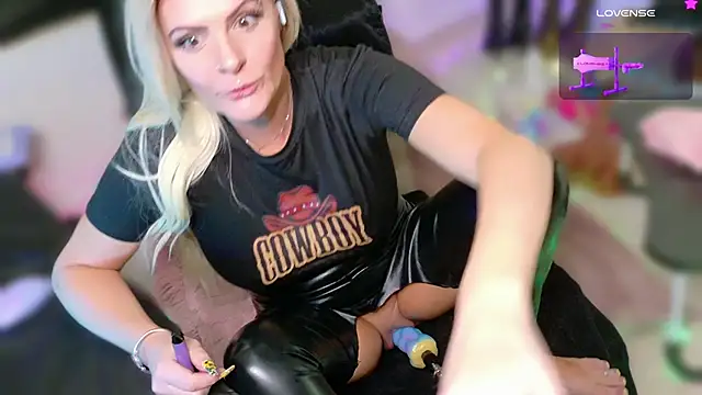 Preview of dirty_secrettt