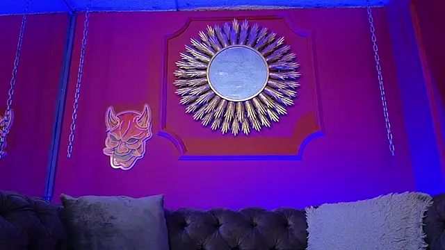 Julieta_Russell webcam