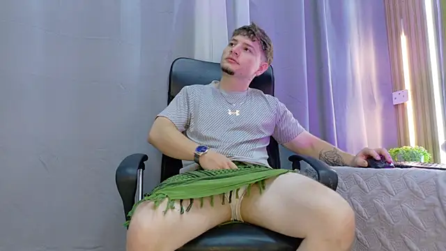Leo_Miller_ webcam
