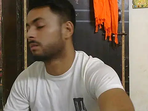 Stubborndesiboy webcam