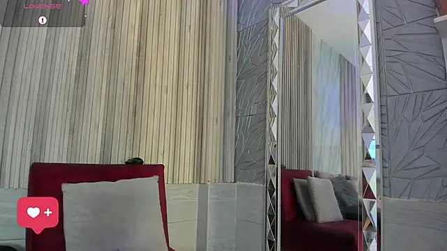 BriannaChelsea webcam