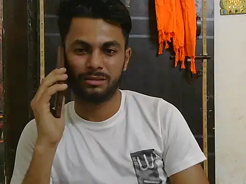 Stubborndesiboy webcam