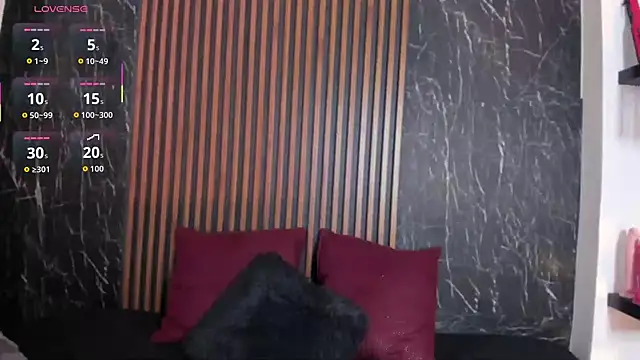 Marilyndackaria_ webcam