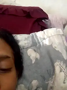 loveofpetitegirls34 webcam