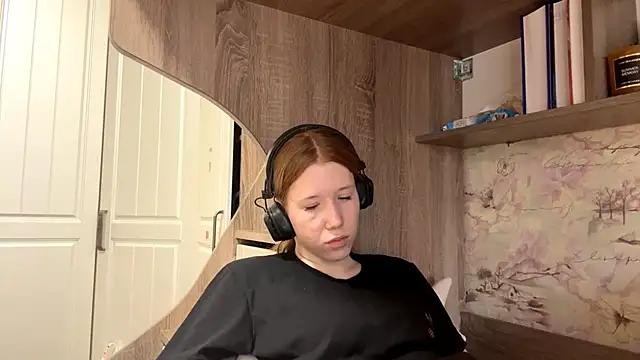 KiraNice1 webcam