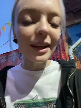 aka_Blonde's Live Sex Cam Show