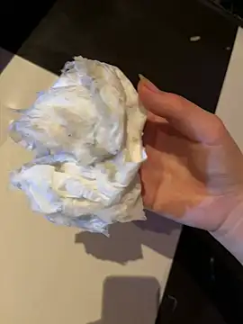 美女littleqiu在线直播