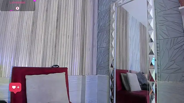 BriannaChelsea webcam