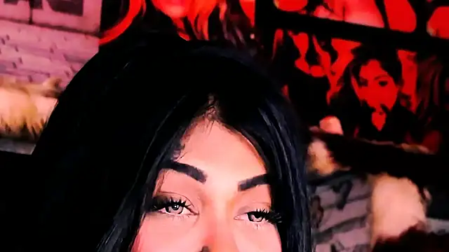 indian_dreamgirl webcam