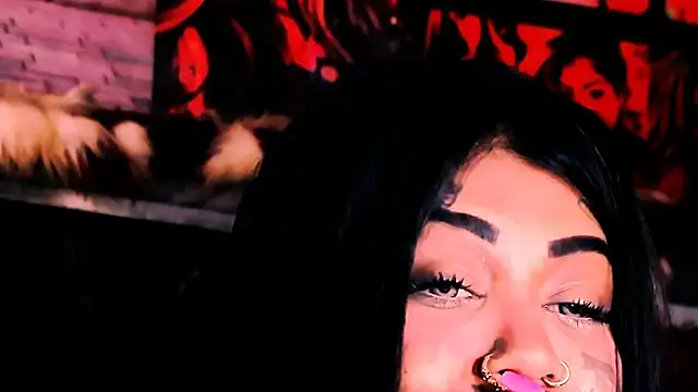 indian_dreamgirl webcam