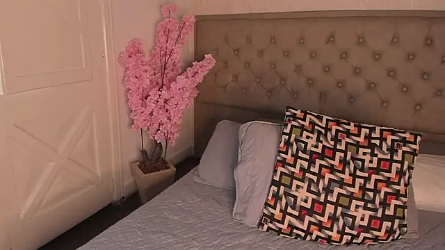 Sienna_brunette webcam