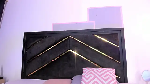 april_jones05 webcam