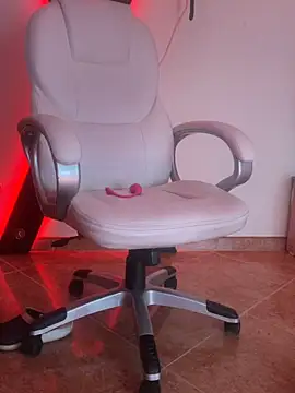 Webcam Model (SamiiContreras_)  is live.Free join now!