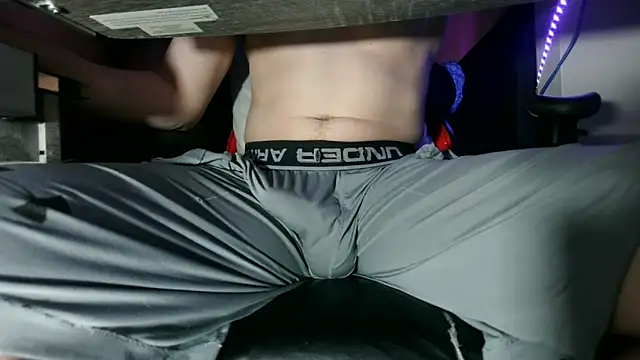 Dick_and_muscles webcam