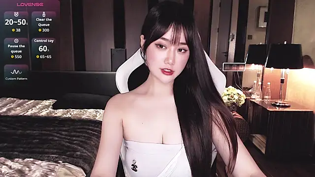 Aurora_-77's live cam