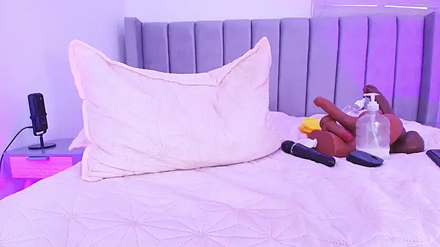 brandhy_v - Brandhy_v's free webcam - UK Sex Cams