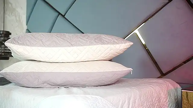 marcela_rojas webcam