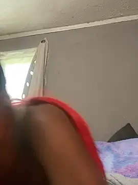 HennessyBaby21 webcam