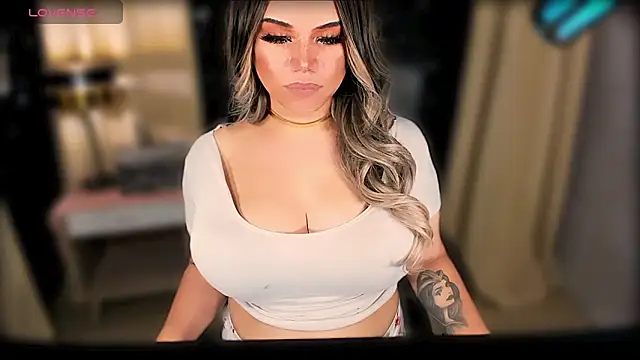 xHugeHarleySelfsuckerx webcam