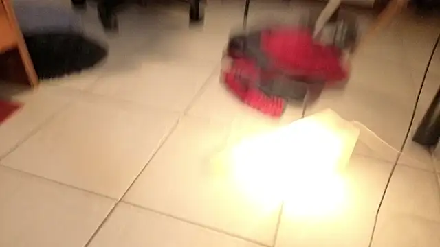 ScarletKitsunyaa webcam