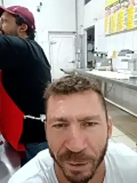 RobertoLuiz84's live cam