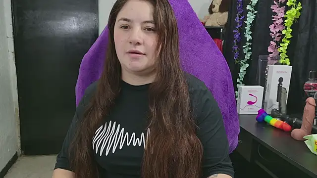 ann_bronw - Ann_bronw's free webcam - UK Sex Cams